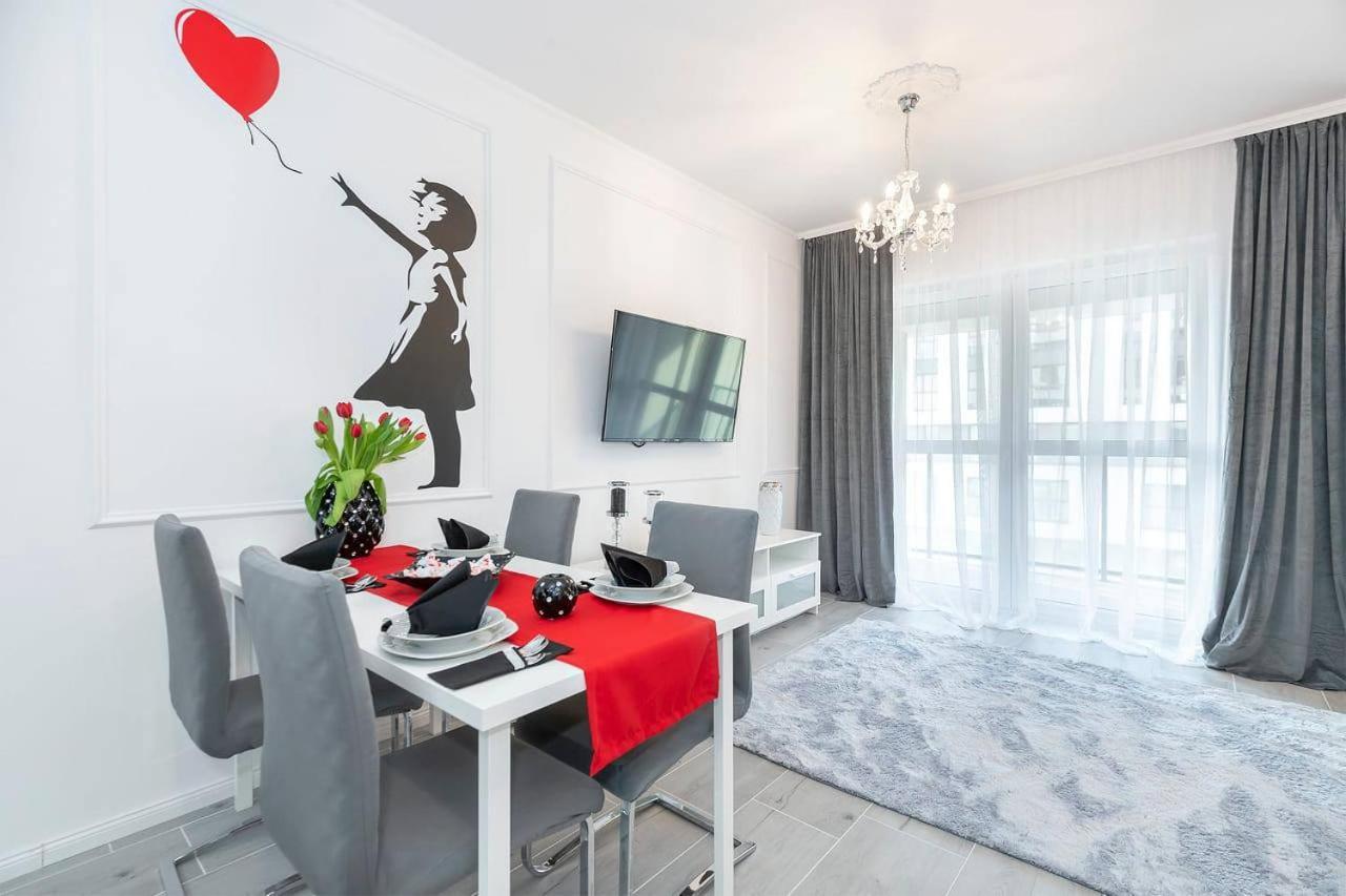 Banksy Apartment - Ilumino วูดช์ ภายนอก รูปภาพ